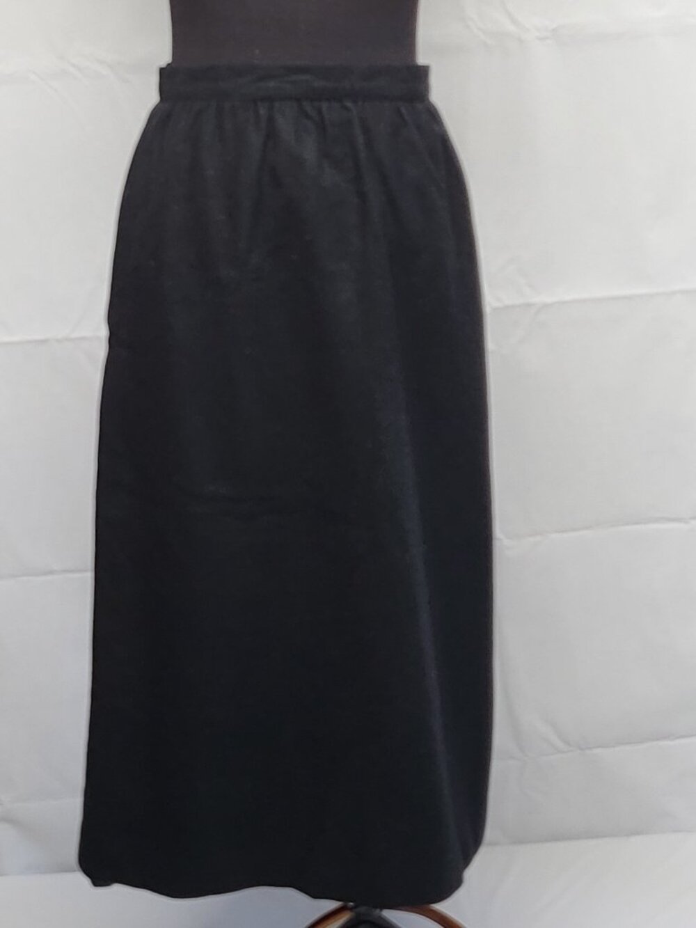 Vintage Kasper Womens Skirt Wool Blend Size 8 (25"Waist) Lined Pocket Black